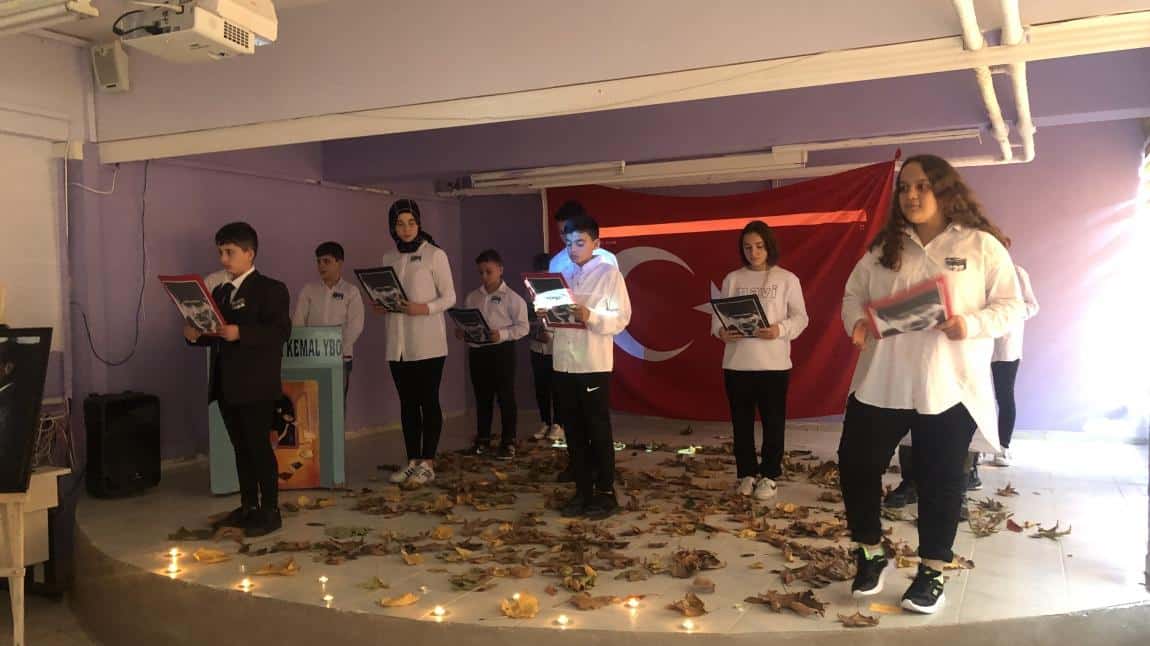 10 Kasım Atatürk'ü anma programı okulumuzda  düzenlendi.